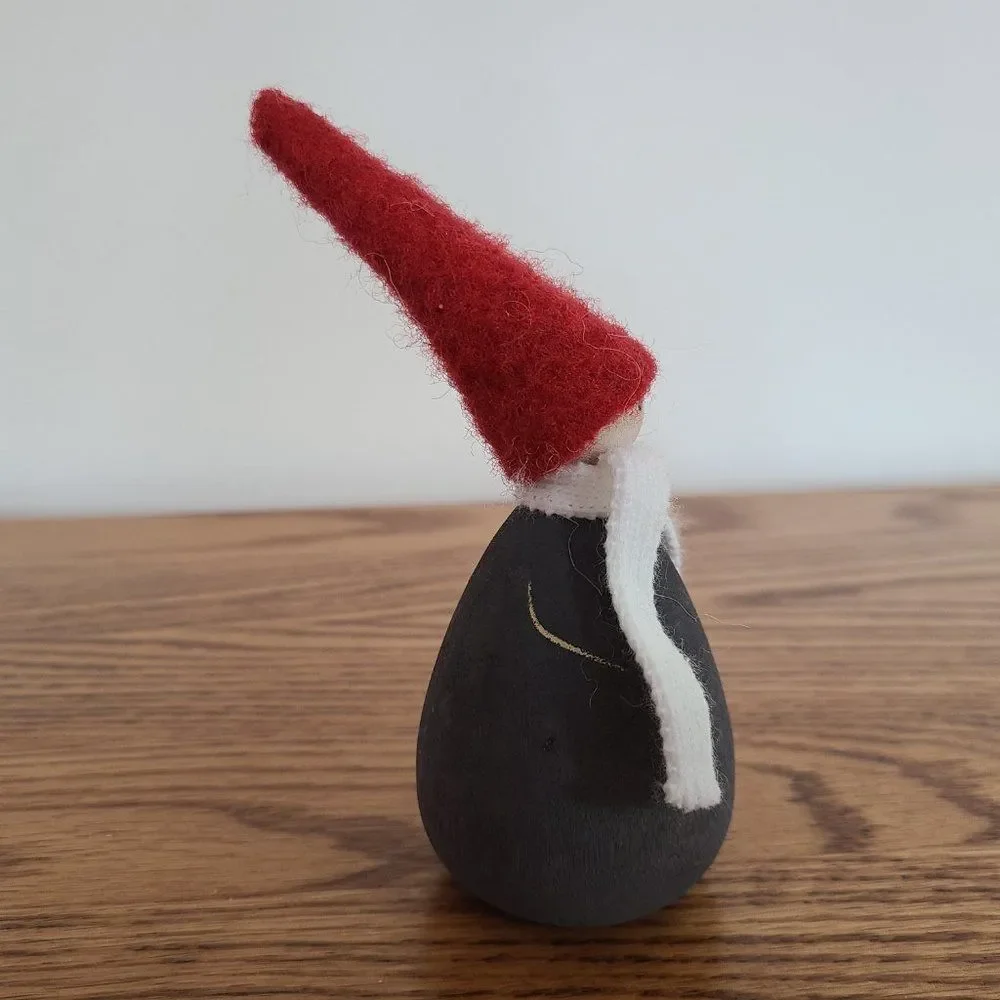 Handmade Sweden Larssons Tra Wood Christmas Gray Tomte Santa Elf Figurine Felix